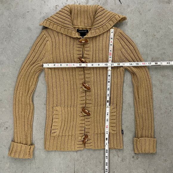 Abercrombie & Fitch Toggle Button Cardigan Tan Sweater | Size Medium - Picture 3 of 5